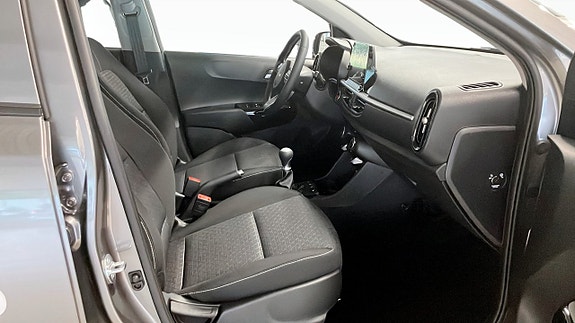 Kia Picanto 8 of 17