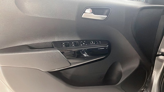 Kia Picanto 17 of 17