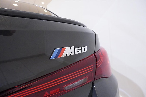 BMW i4 7 of 12