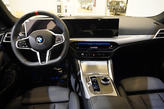 BMW i4 10 of 12