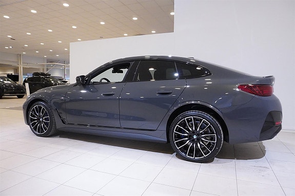 BMW i4 5 of 12
