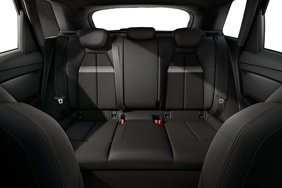 Audi Q4 e-tron 6 of 7