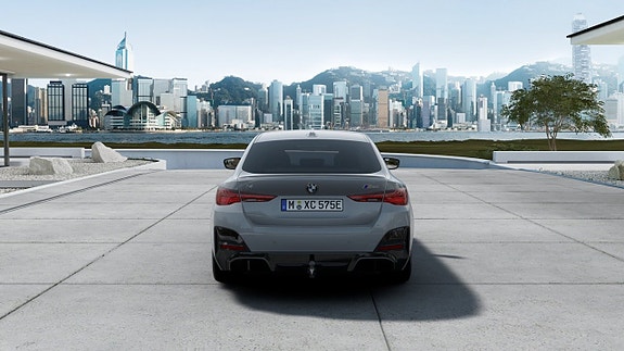 BMW i4 5 of 13