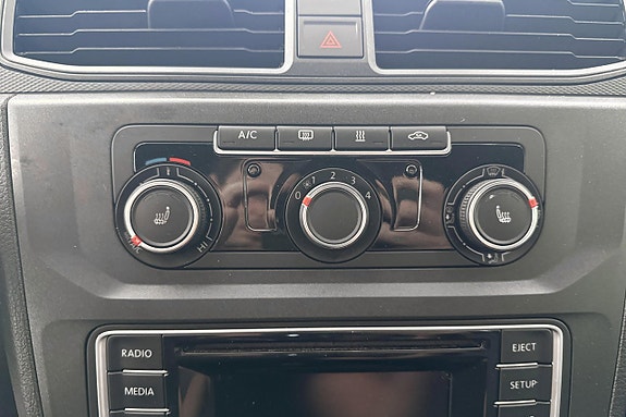 Volkswagen Caddy 19 of 21
