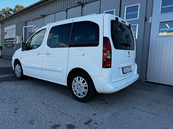 Peugeot Partner Tepee 2 of 5