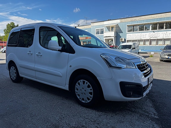 Peugeot Partner Tepee 4 of 5