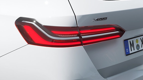BMW 530e 8 of 13