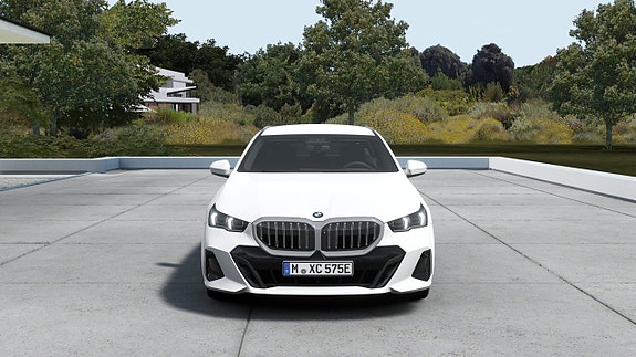 BMW 530e 3 of 13