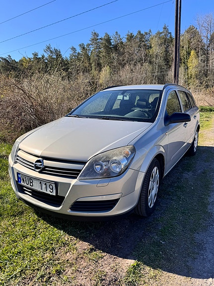 Opel Astra 3 of 5