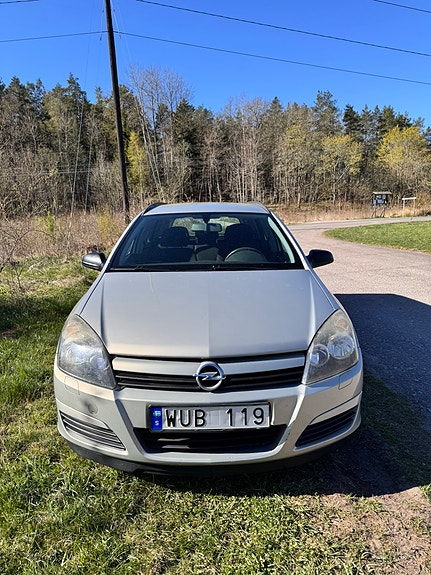 Opel Astra 2 of 5