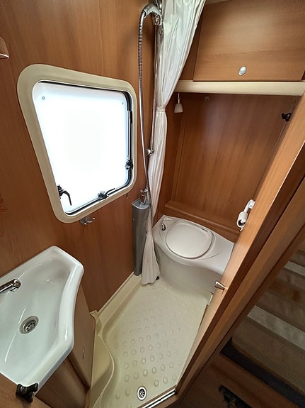 Dethleffs GLOBEVAN AC 9 of 14