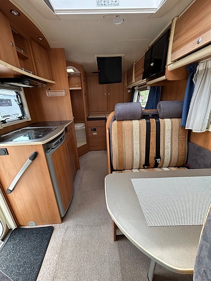 Dethleffs GLOBEVAN AC 4 of 14