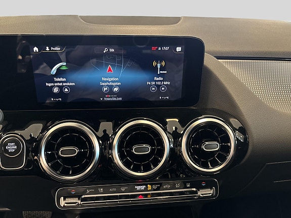 Mercedes-Benz GLA250 e 6 of 13