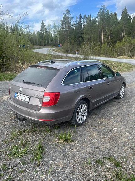 Skoda Superb 3 of 5