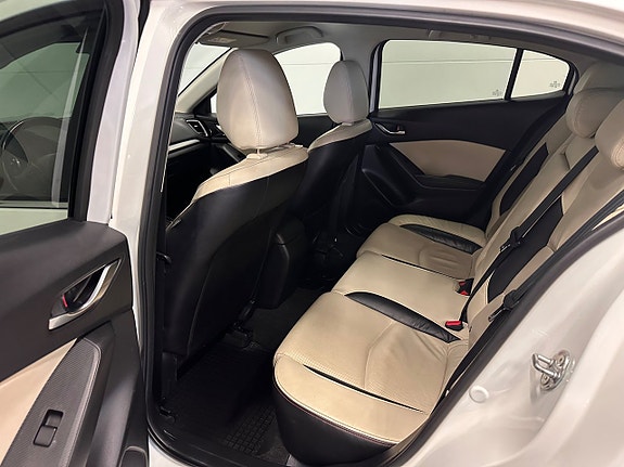 Mazda 3 30 of 30
