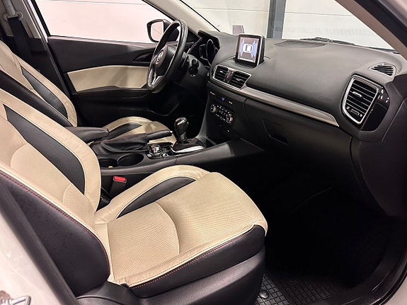 Mazda 3 10 of 30