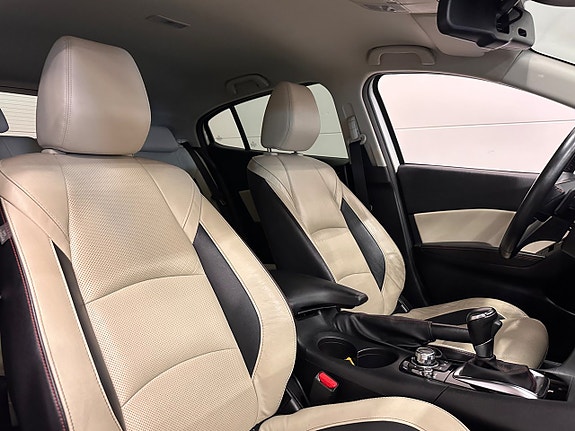 Mazda 3 11 of 30