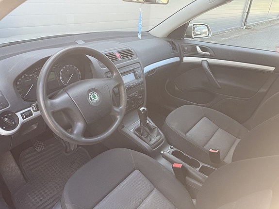 Skoda Octavia 8 of 10
