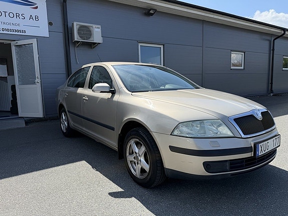 Skoda Octavia 3 of 5