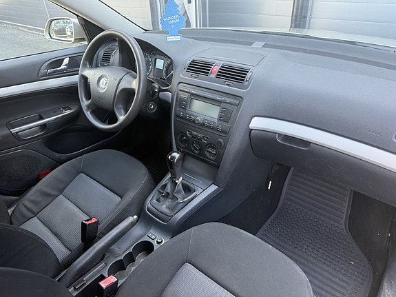 Skoda Octavia 9 of 10