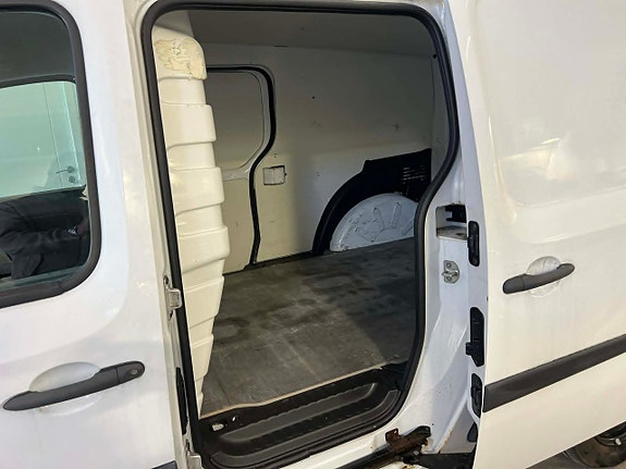 Renault Kangoo Express 11 of 15