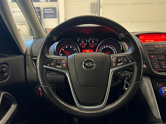 Opel Zafira Tourer 10 of 19