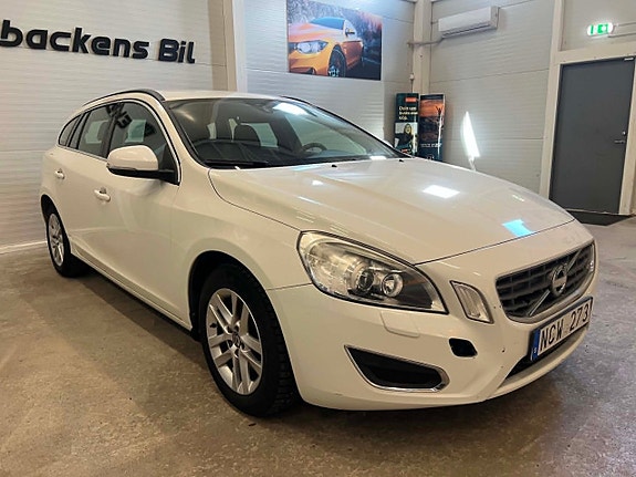 Volvo V60 3 of 5