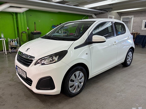 Peugeot 108 3 of 5