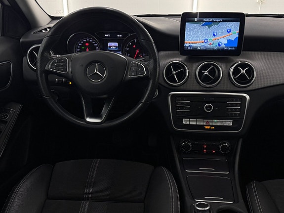 Mercedes-Benz GLA200 17 of 18