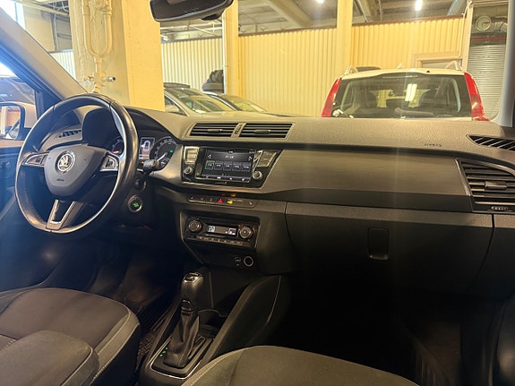 Skoda Fabia 9 of 13
