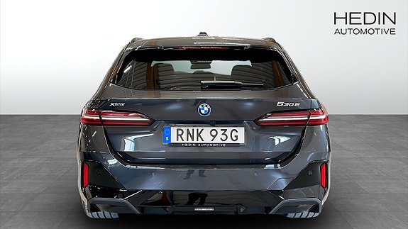 BMW 530e 7 of 12