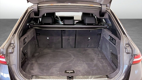 BMW 530e 10 of 12