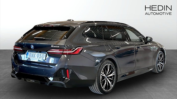 BMW 530e 2 of 12