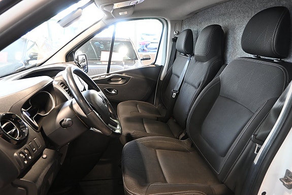 Renault Trafic 7 of 18