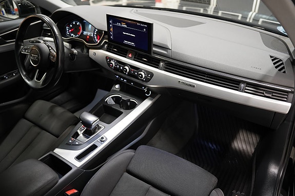 Audi A4 9 of 26