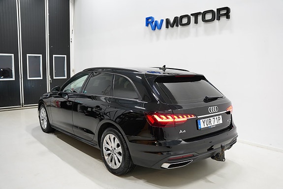 Audi A4 5 of 26