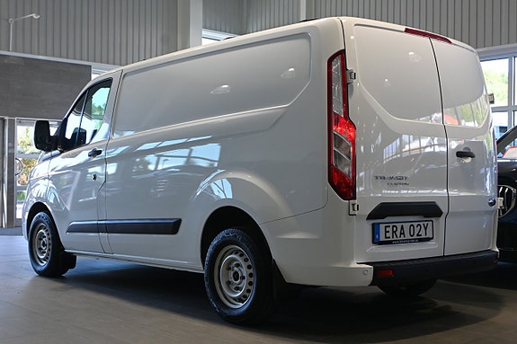 Ford Transit Custom 3 of 5