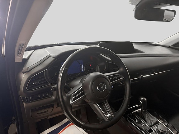 Mazda CX-30 4 of 5
