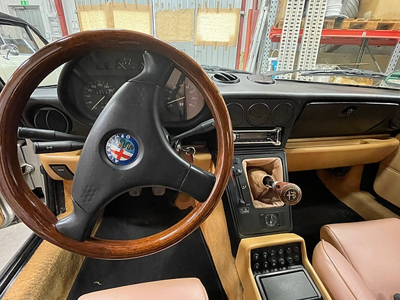 Alfa Romeo Spider 9 of 10