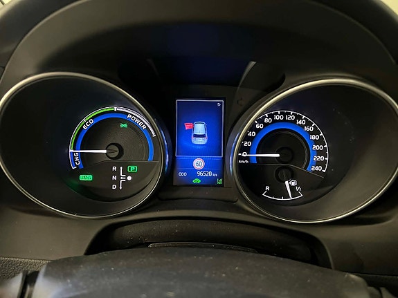 Toyota Auris 11 of 18