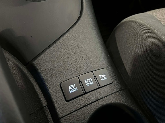 Toyota Auris 13 of 18