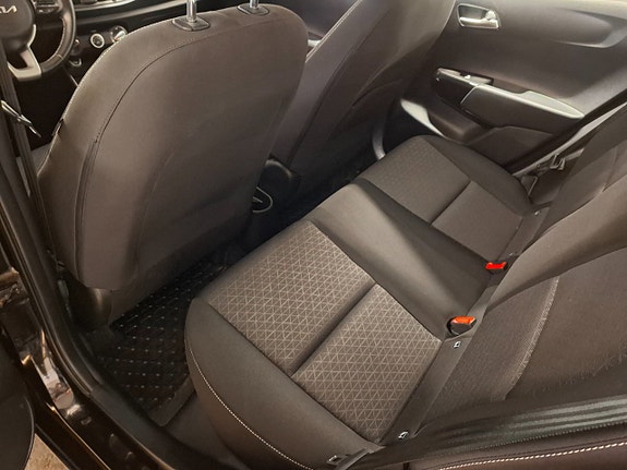 Kia Picanto 10 of 15