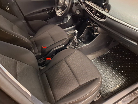 Kia Picanto 12 of 15