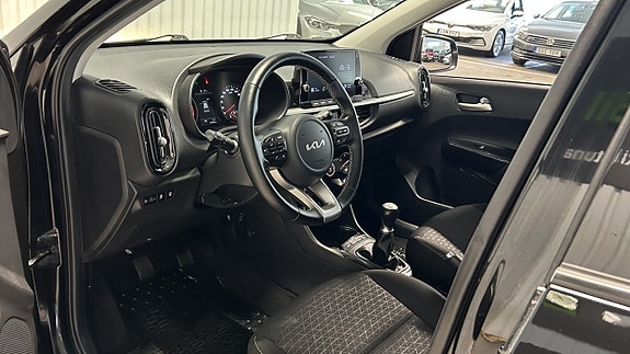 Kia Picanto 9 of 15