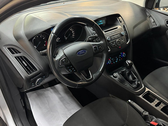 Ford Focus 7 of 15