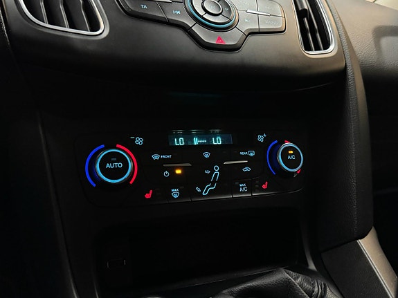 Ford Focus 12 of 15