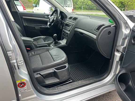 Skoda Octavia 11 of 12