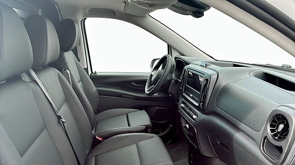 Mercedes-Benz Vito 114 3 of 5