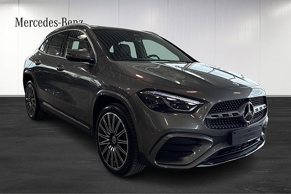 Mercedes-Benz GLA250 e 2 of 5