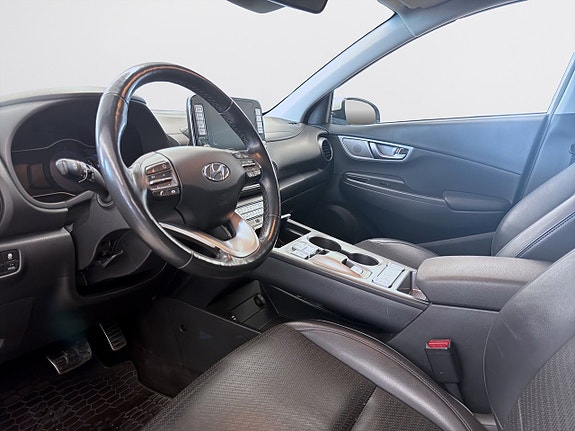 Hyundai Kona 16 of 17